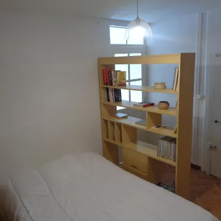 17 Rue De Chalon 86120 St Leger De Montbrillais